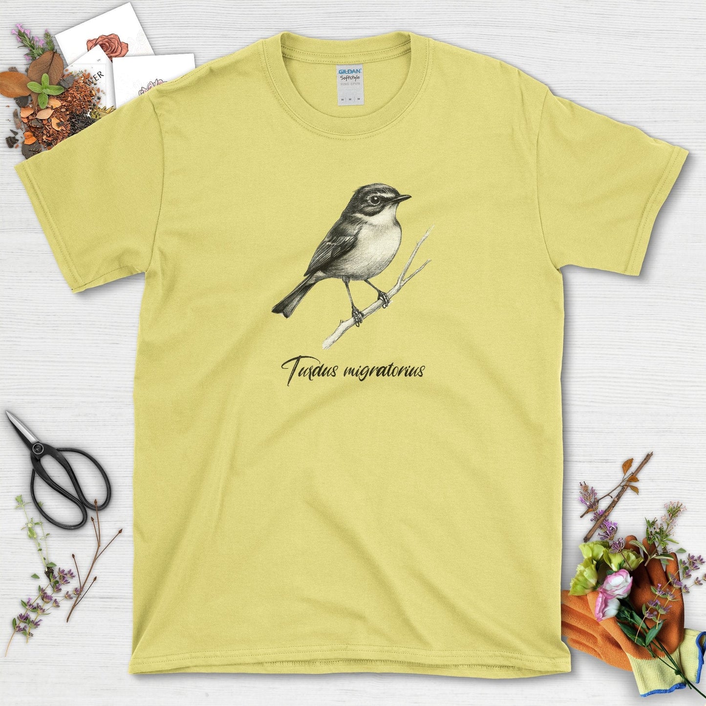 American Robin Bird Enthusiasts T-Shirt Cornsilk / S T-Shirt