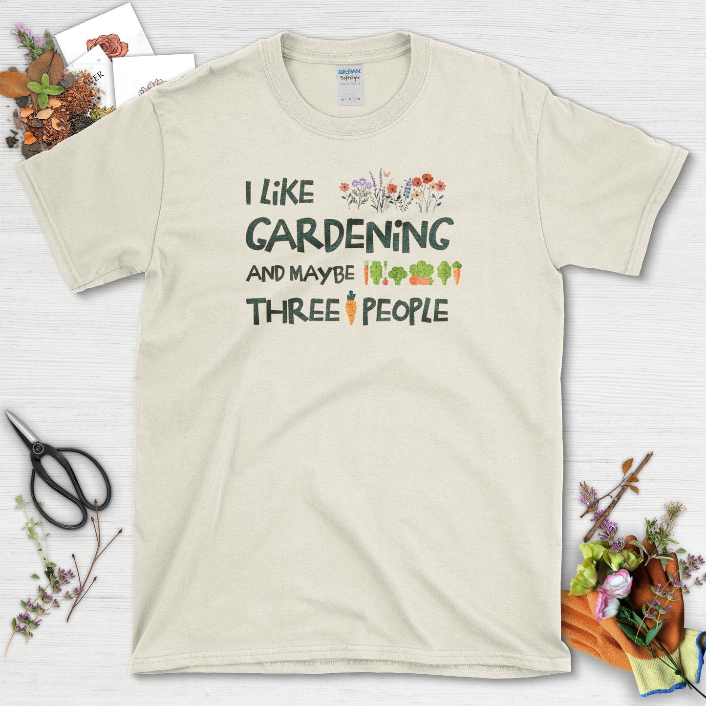 Gardening and Three People T-Shirt Natural / S T-Shirt