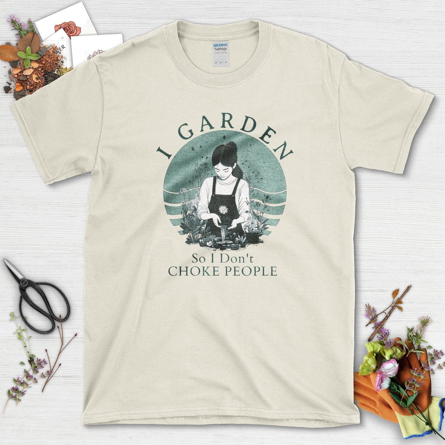 I Garden Don't Choke People T-Shirt Natural / S T-Shirt