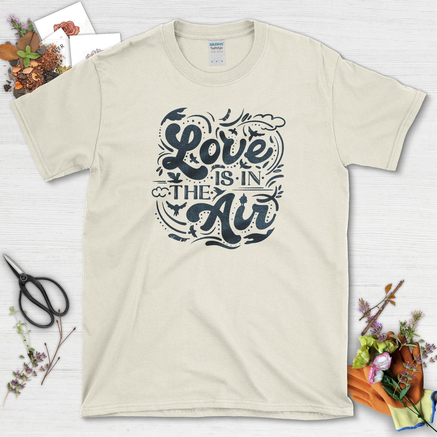 Love Is In Air T-Shirt Natural / S T-Shirt