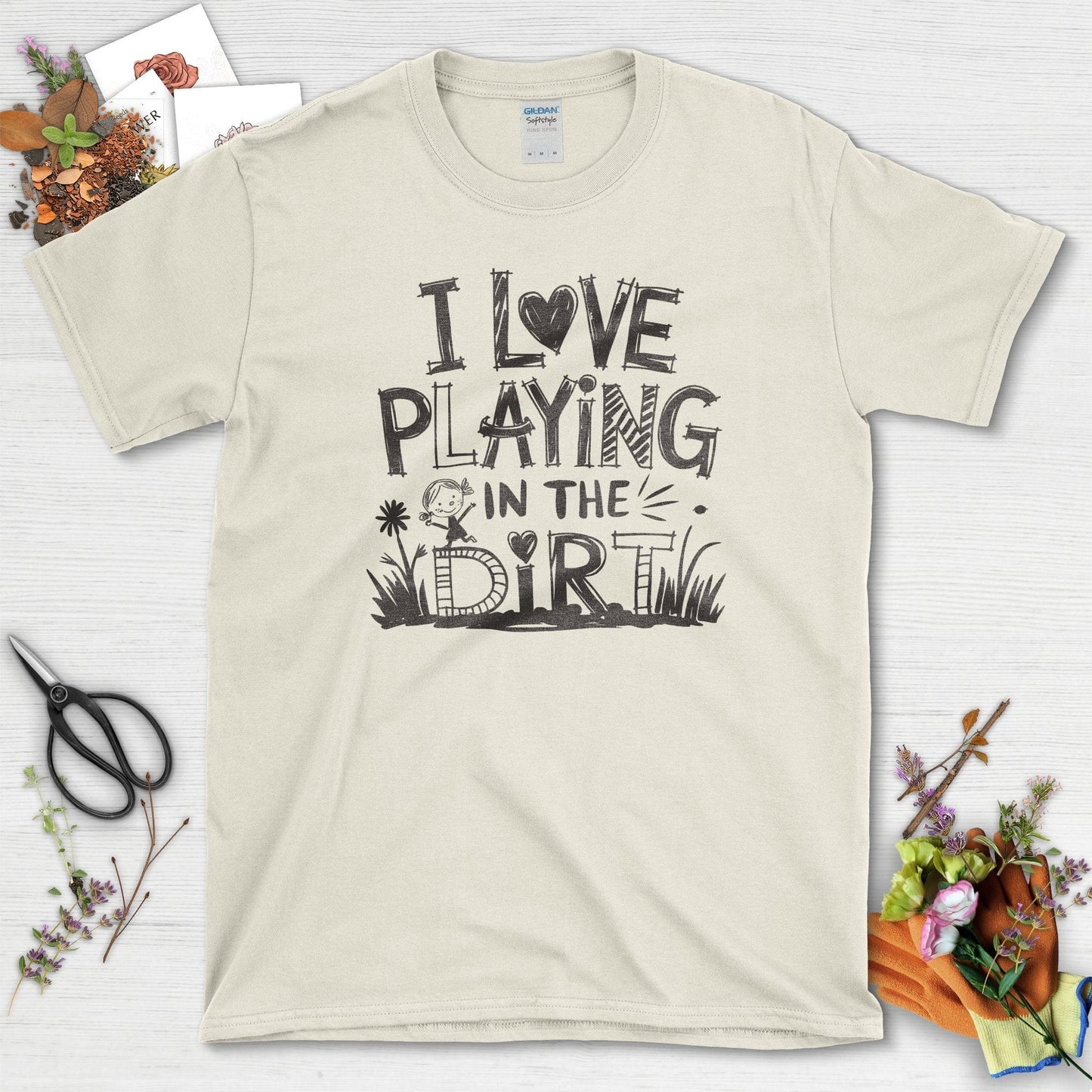 Loves to Play in Dirt T-Shirt Natural / S T-Shirt