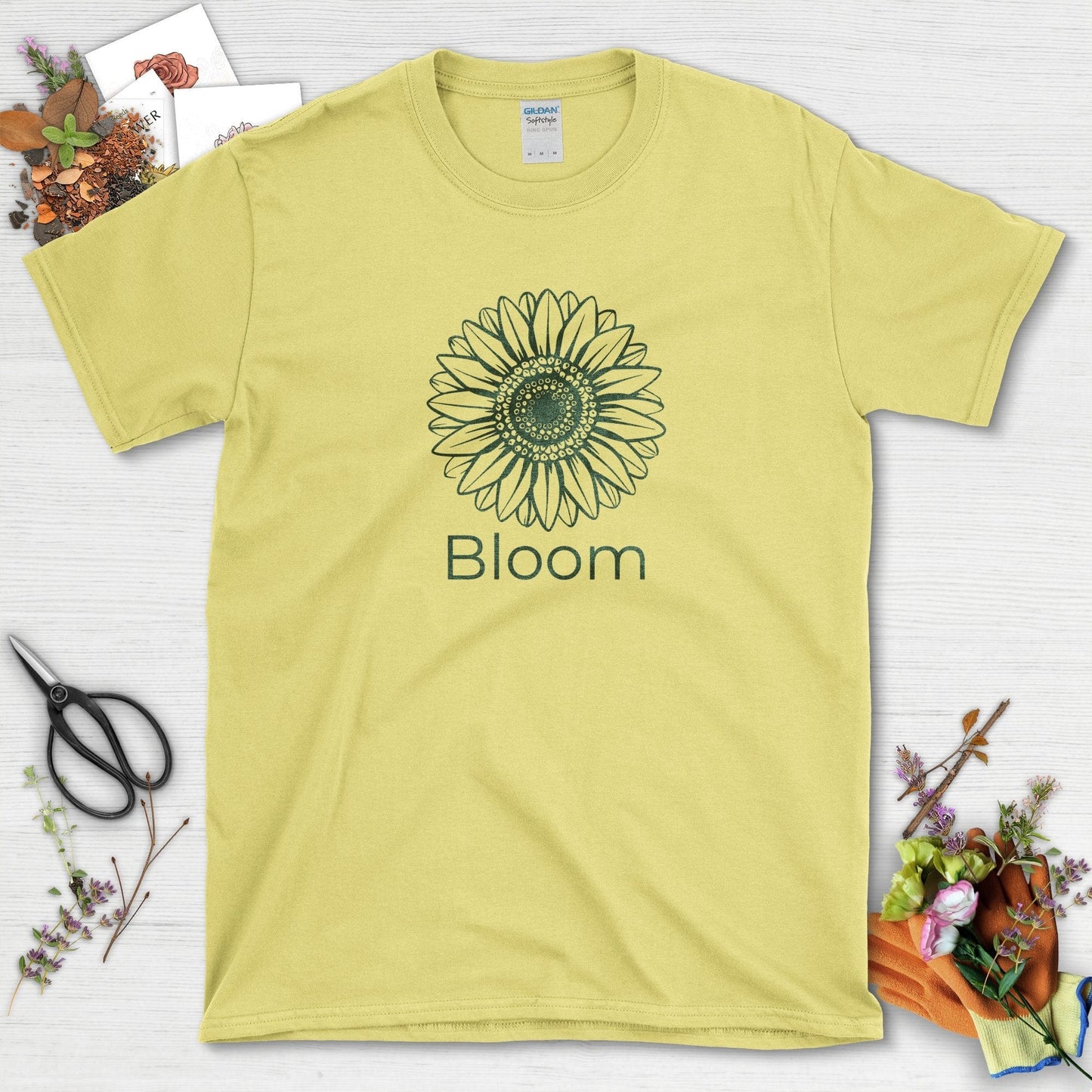 Bloom Sunflower T-Shirt Cornsilk / S T-Shirt