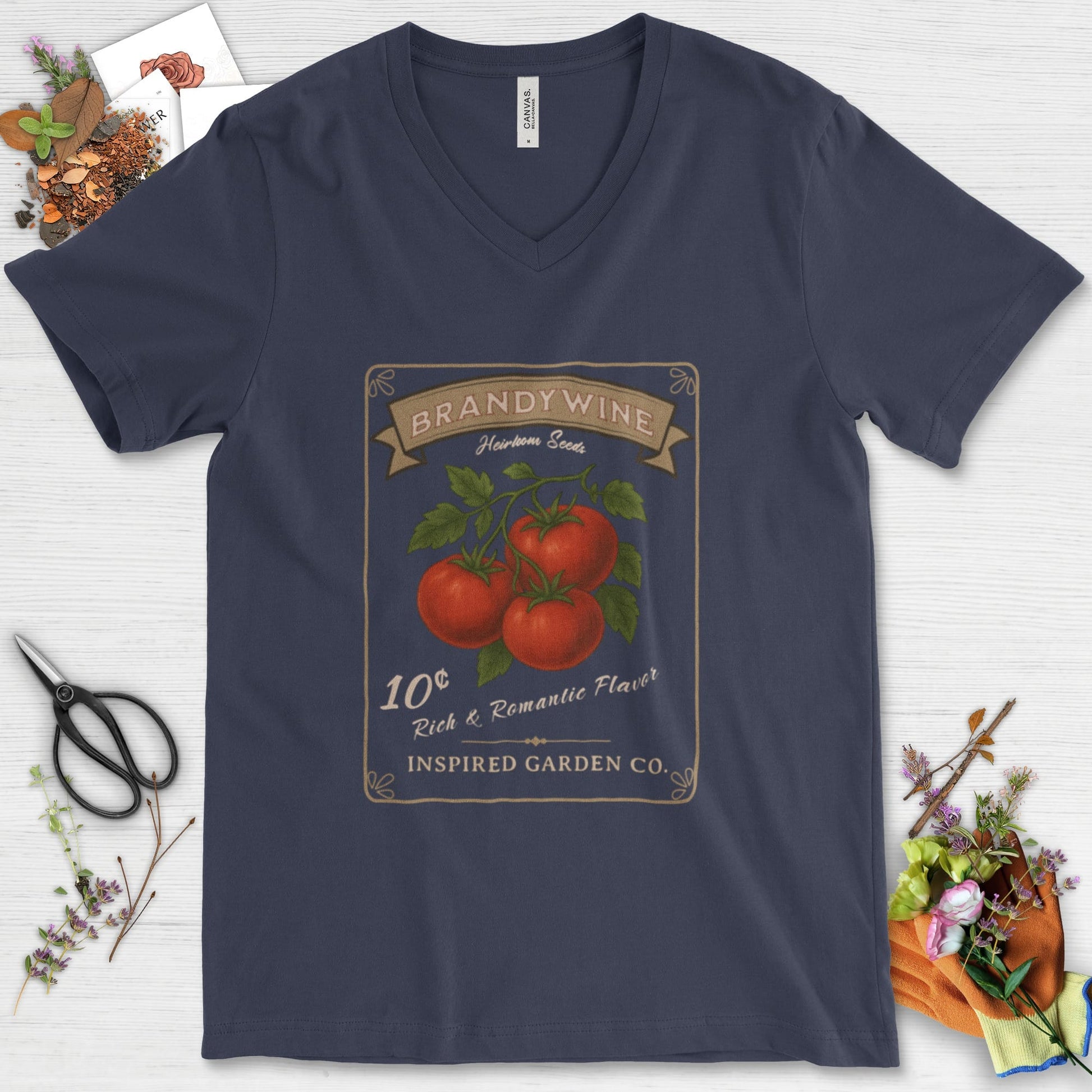 Brandywine Tomato V-Neck V-Neck / S / Navy Essential V-necks