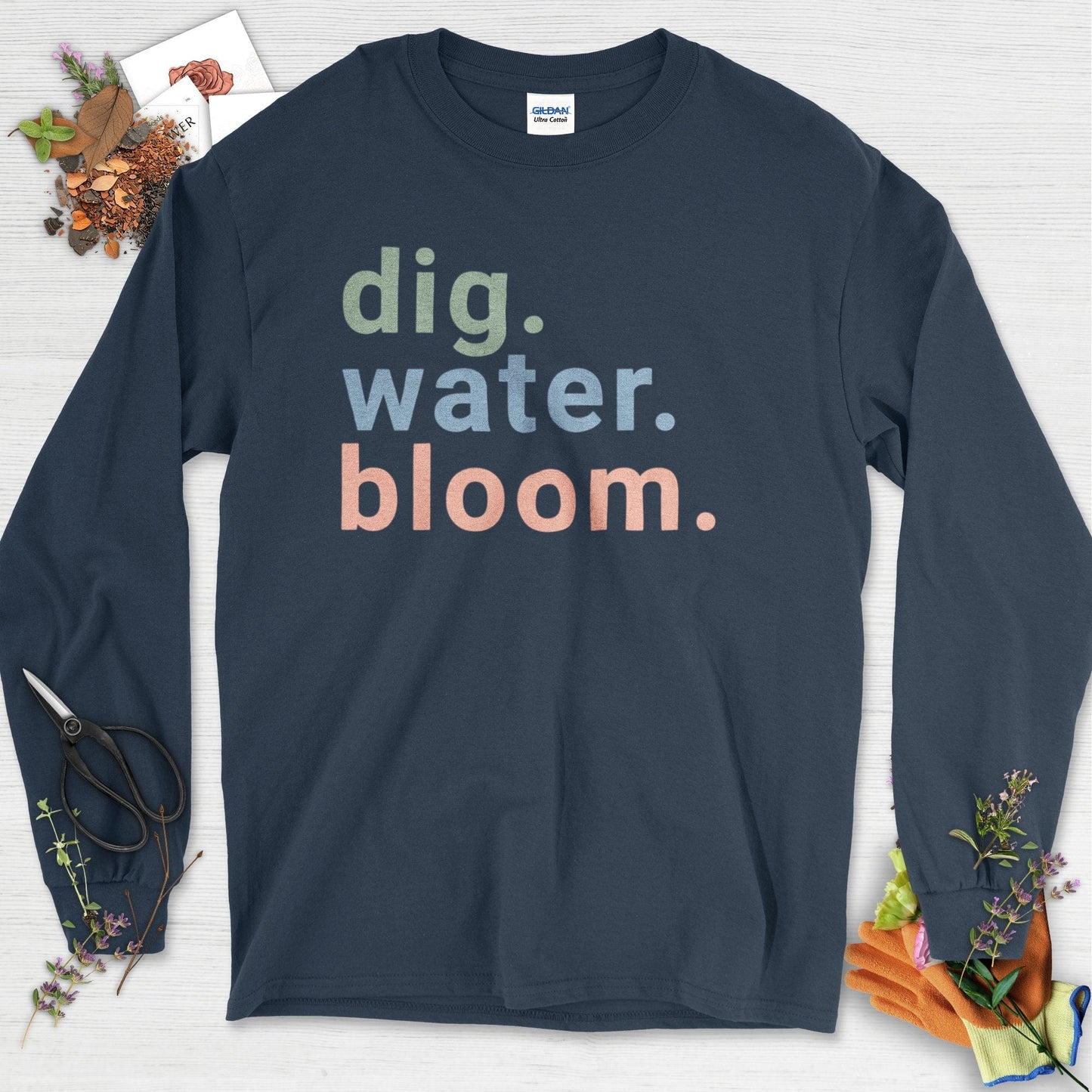 Dig Water Bloom Long Sleeve Navy / S Physical Item