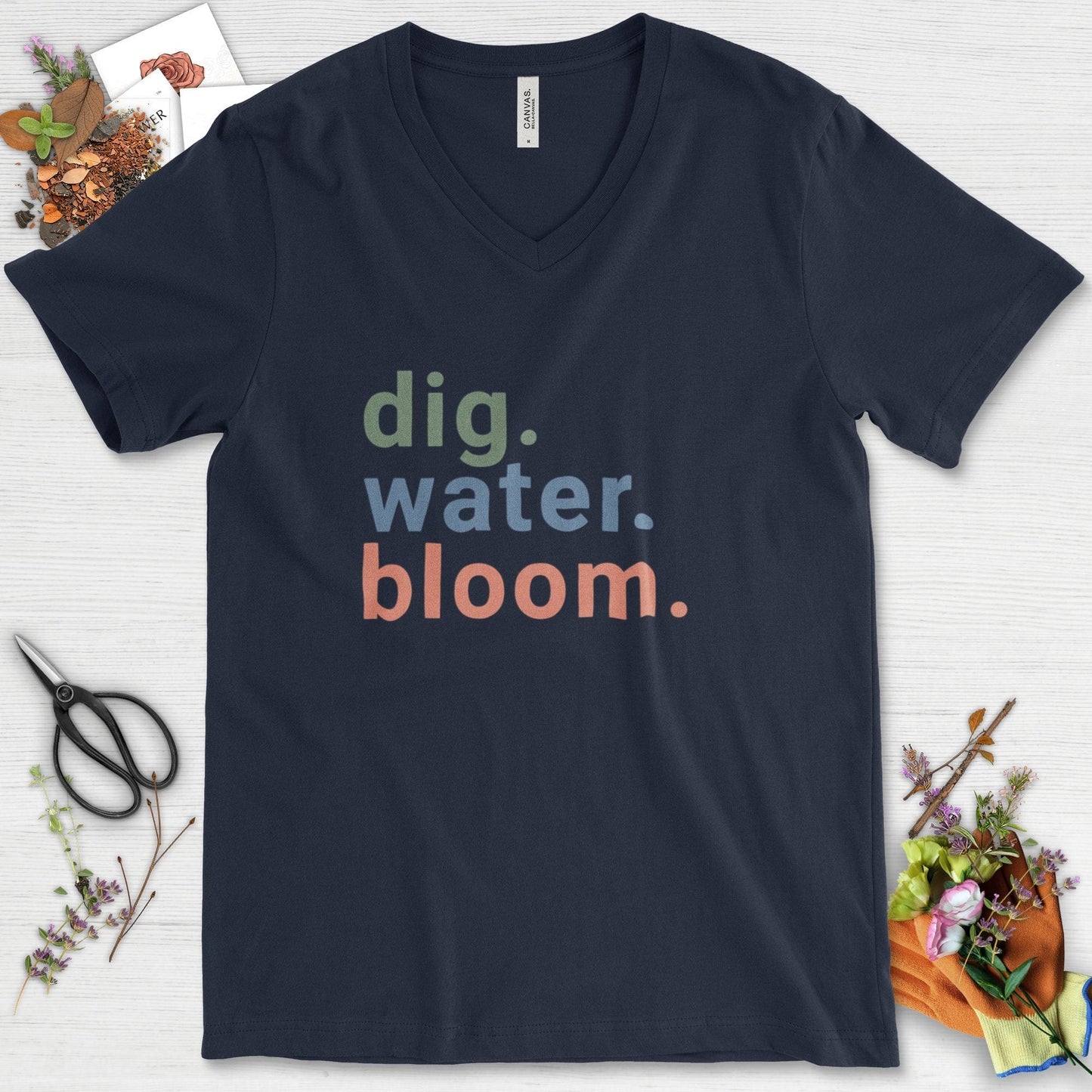 Dig Water Bloom V-Neck Navy / S T-Shirt