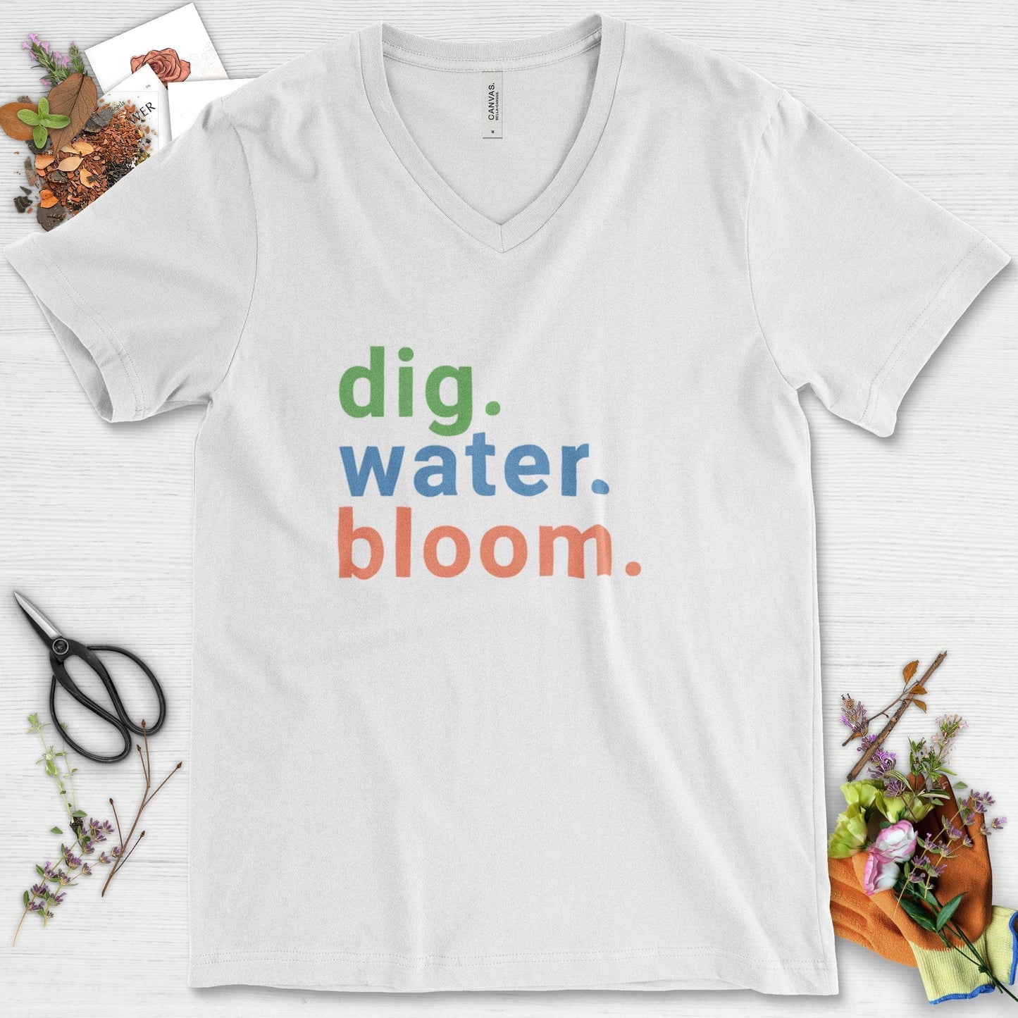 Dig Water Bloom V-Neck White / S T-Shirt