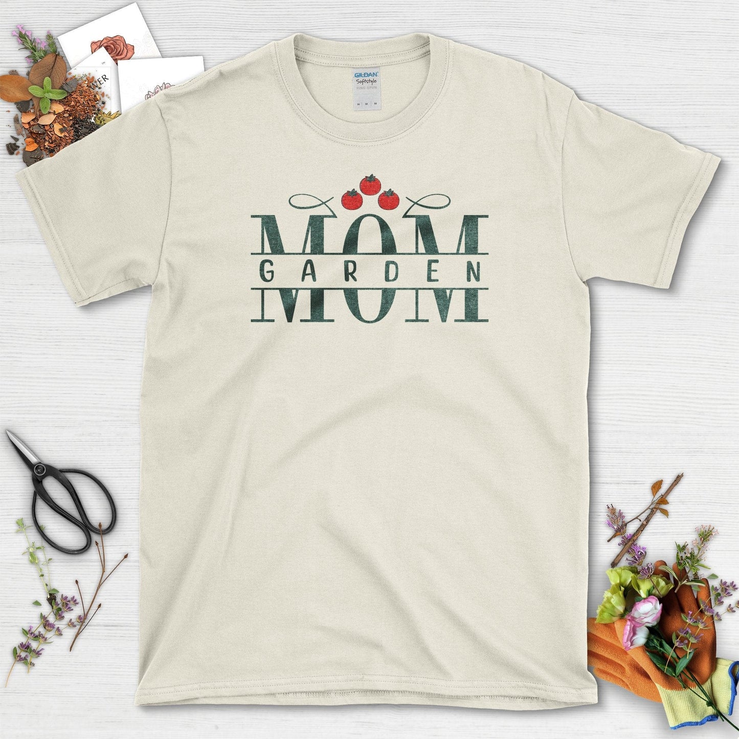 Garden Mom T-Shirt Natural / S T-Shirt