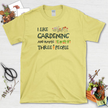 Gardening and Three People T-Shirt Cornsilk / S T-Shirt