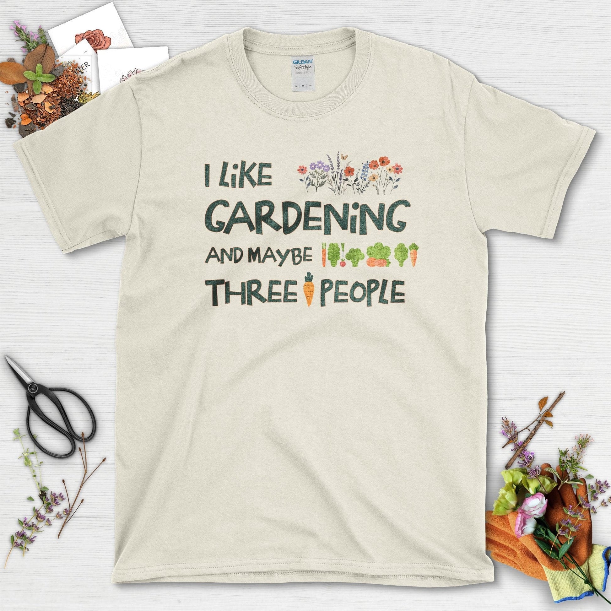 Gardening and Three People T-Shirt Natural / S T-Shirt