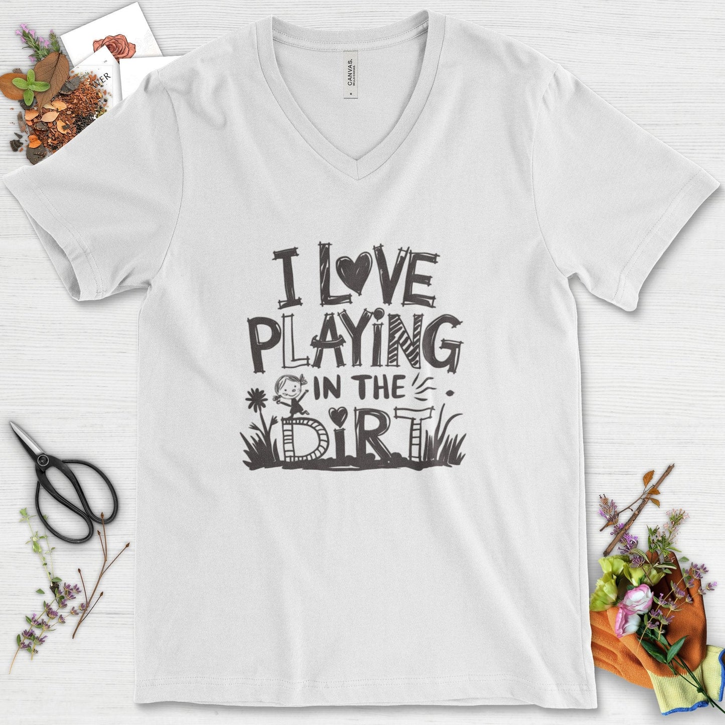 Loves to Play in Dirt V-Neck White / S T-Shirt