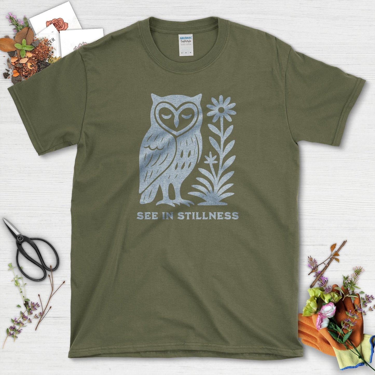 See In Stillness T-Shirt Military Green / S Physical Item