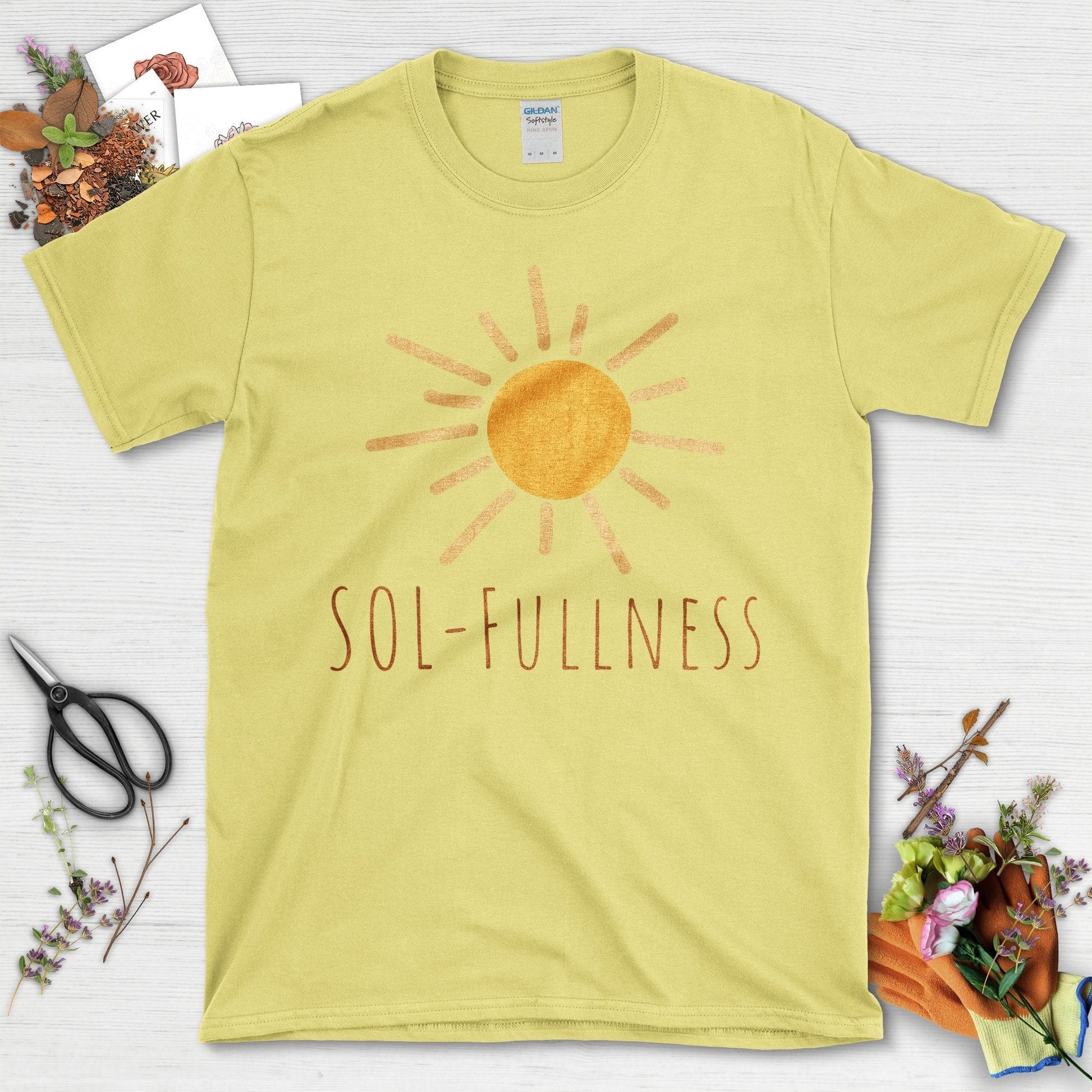 Vintage Sol-Fullness Graphic Sun Design T-Shirt Cornsilk / S T-Shirt