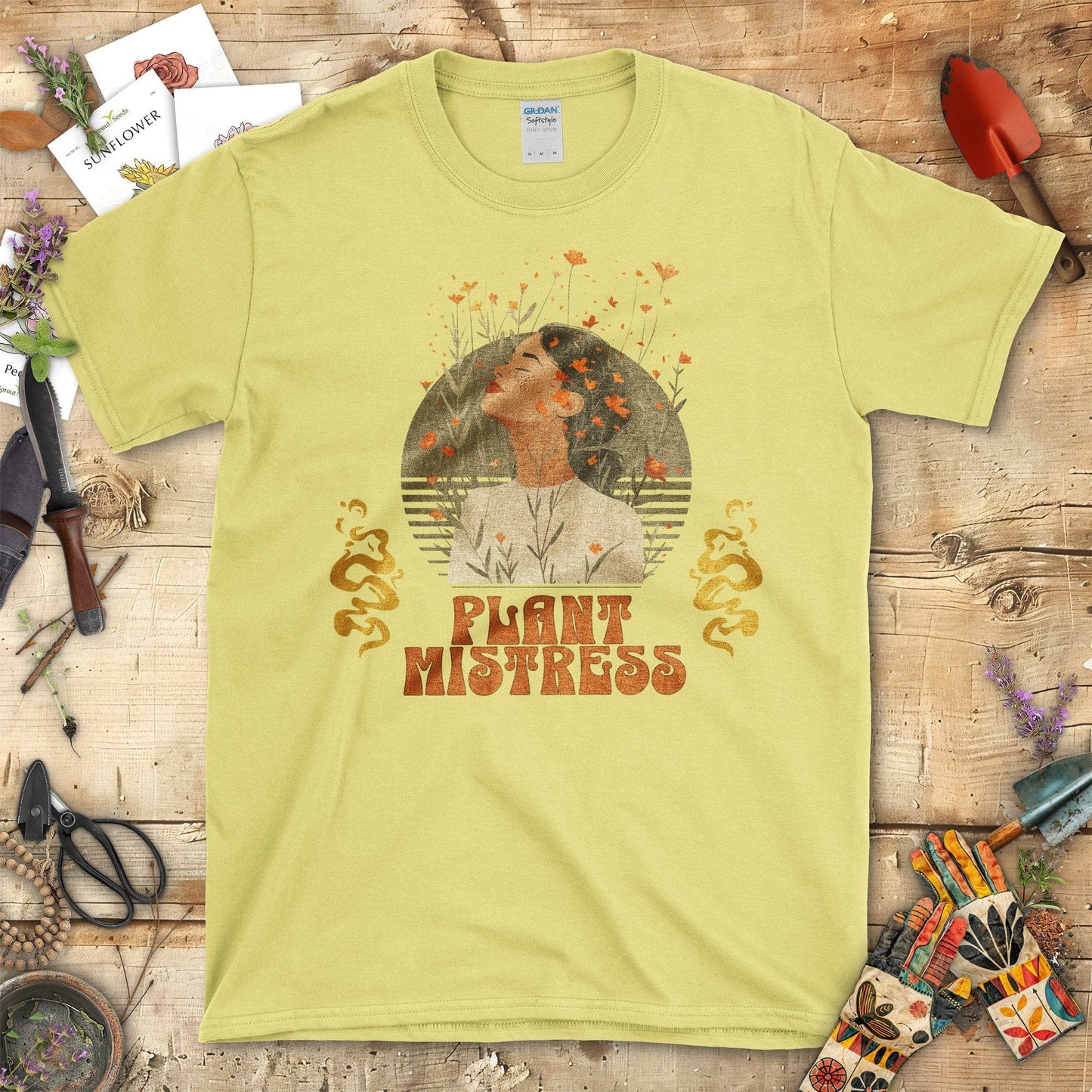 Vintage Style Plant Mistress Enthusiast Graphic T-Shirt Cornsilk / S T-Shirt