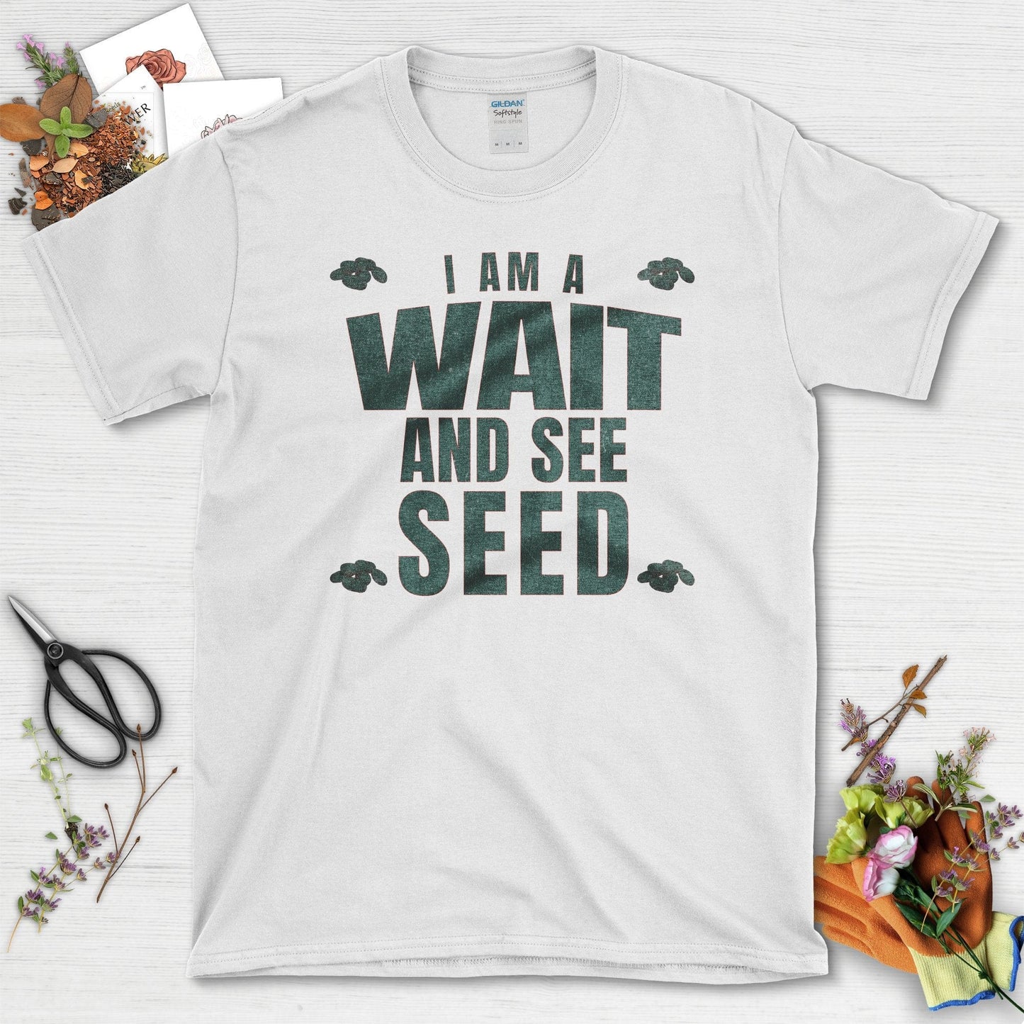 Wait And See Seed T-Shirt White / S T-Shirt